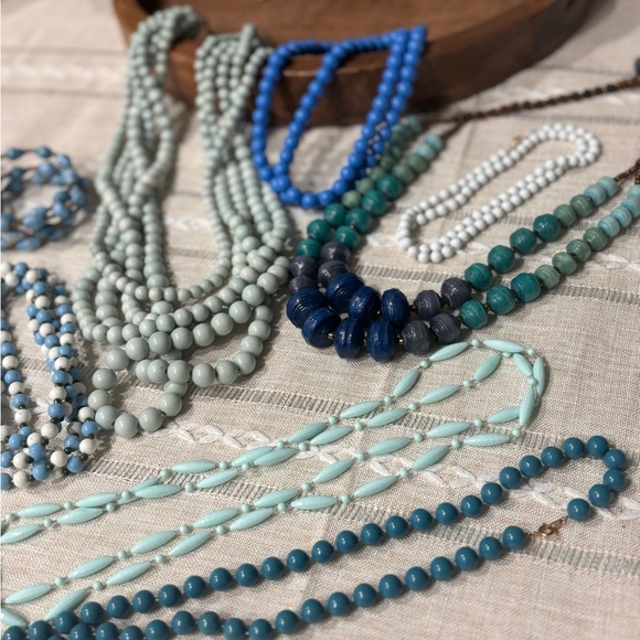 Vintage jewelry bundle - Picture 3 of 3